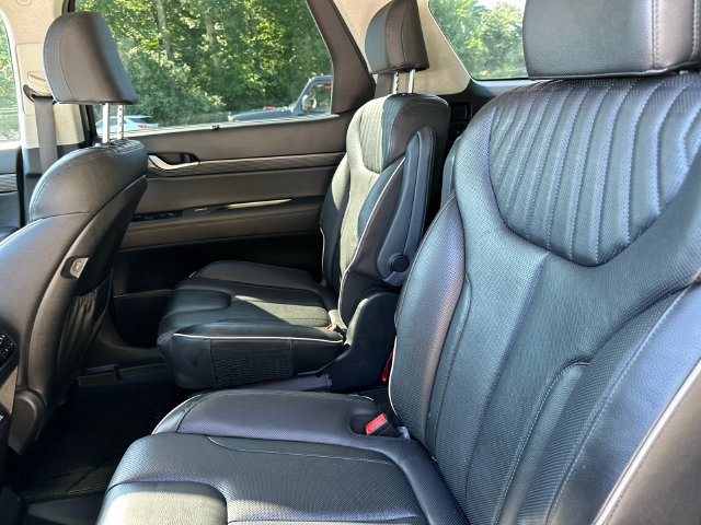 Used 2023 Hyundai Palisade Limited AWD/4WD image 18