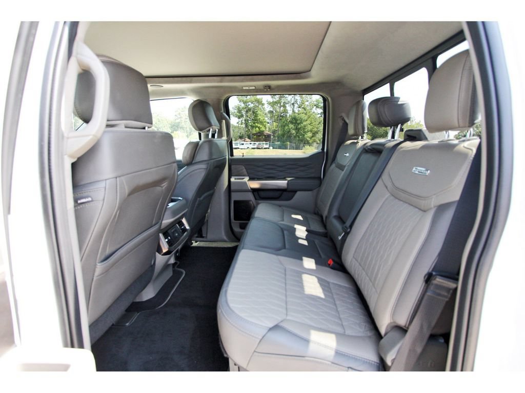 Certified 2026 Ford F350 Platinum w/ Platinum Plus Package AWD/4WD image 10