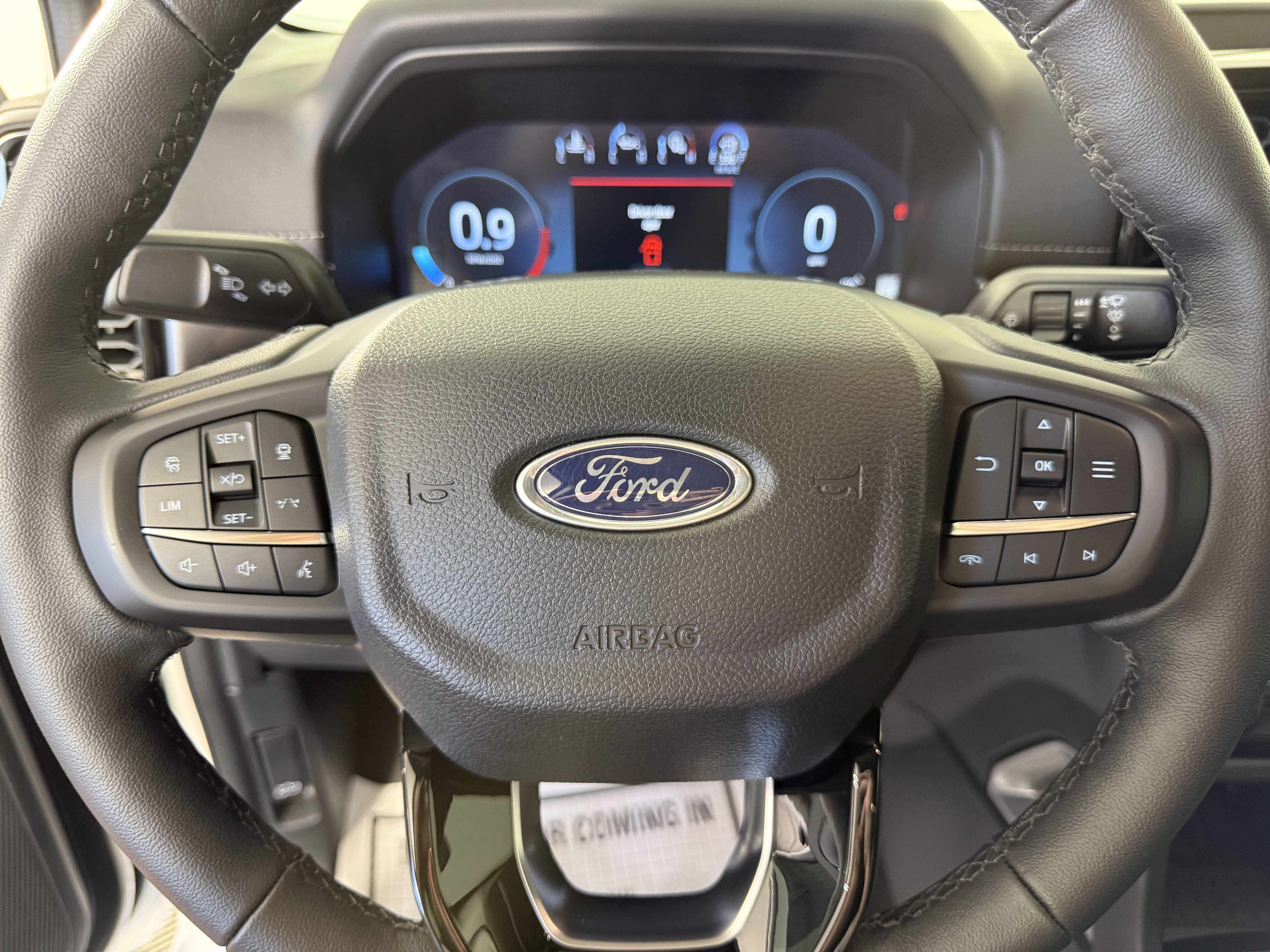 Certified 2025 Ford Ranger Lariat w/ Trailer Tow Package RWD image 31