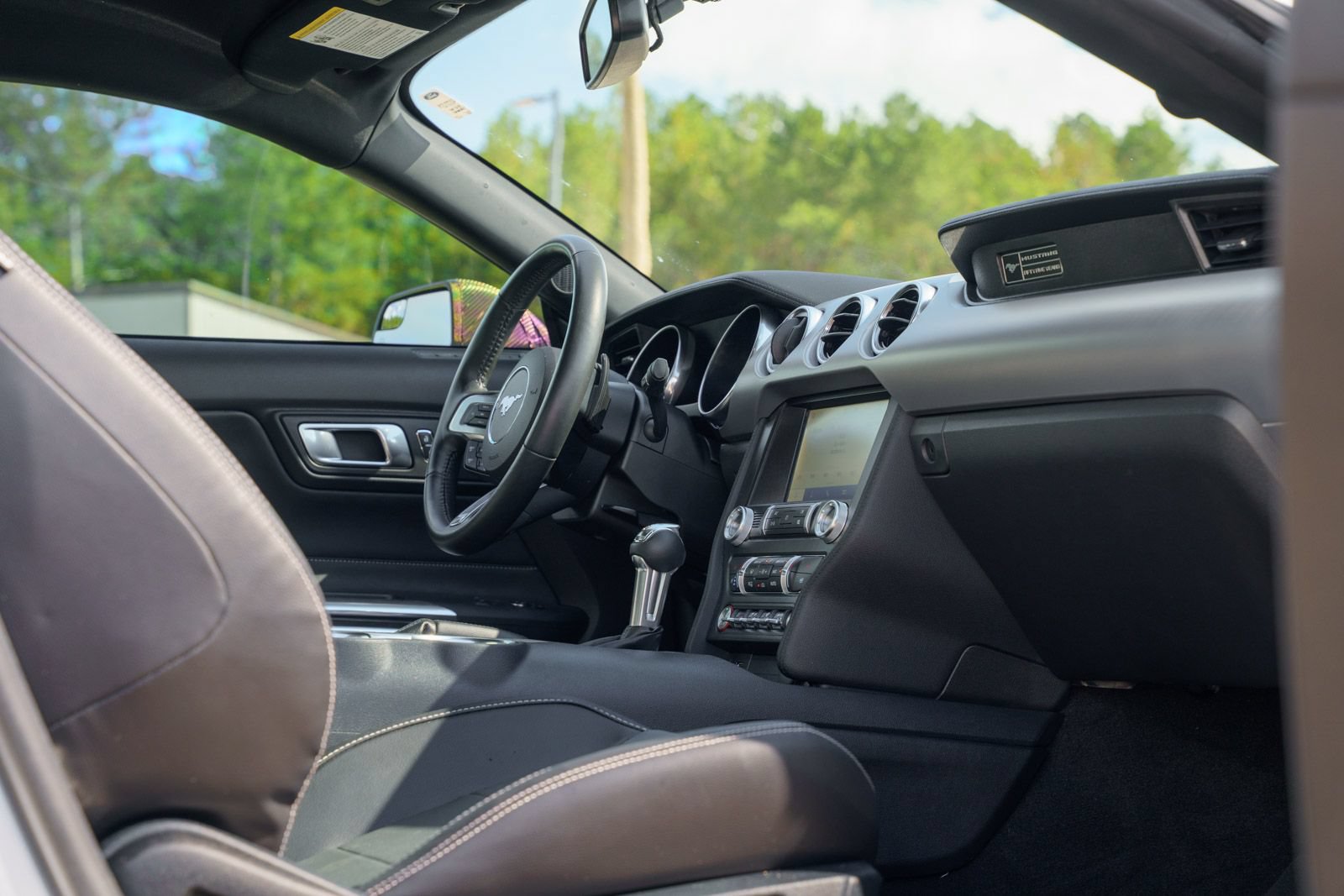 Certified 2020 Ford Mustang Premium RWD image 24