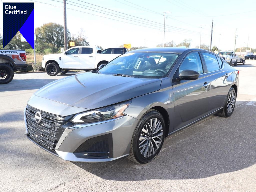 Used 2025 Nissan Altima 2.5 SV