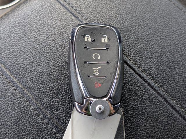 Used 2023 Chevrolet Traverse LT FWD image 41