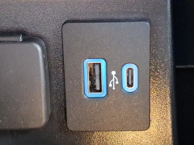 Certified 2022 Ford Explorer XLT image 23