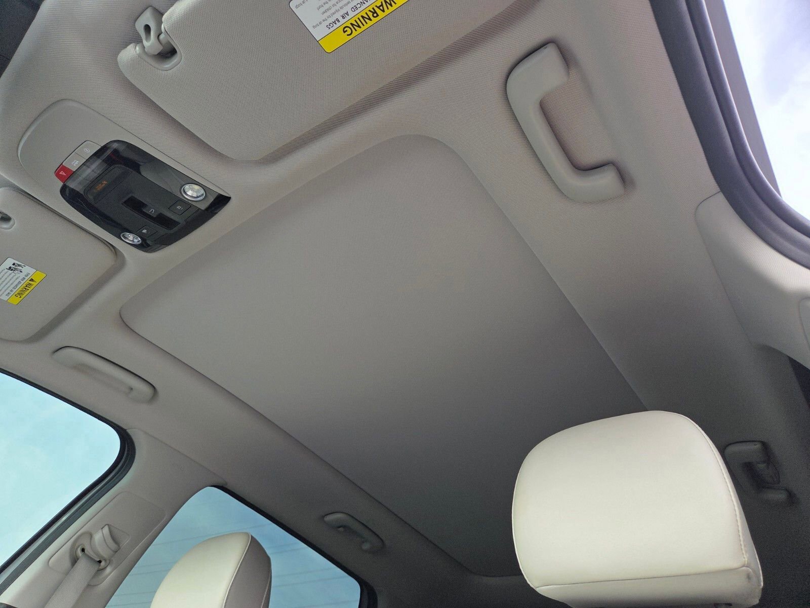 Used 2023 Kia Sorento EX w/ Panoramic Sunroof Package image 11