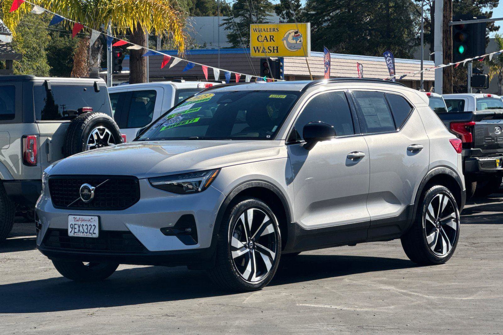 Used 2023 Volvo XC40 B5 Ultimate w/ Protection Package Premier image 30