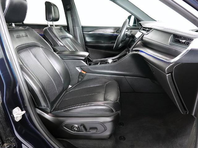Used 2023 Jeep Grand Cherokee L Overland AWD/4WD image 19