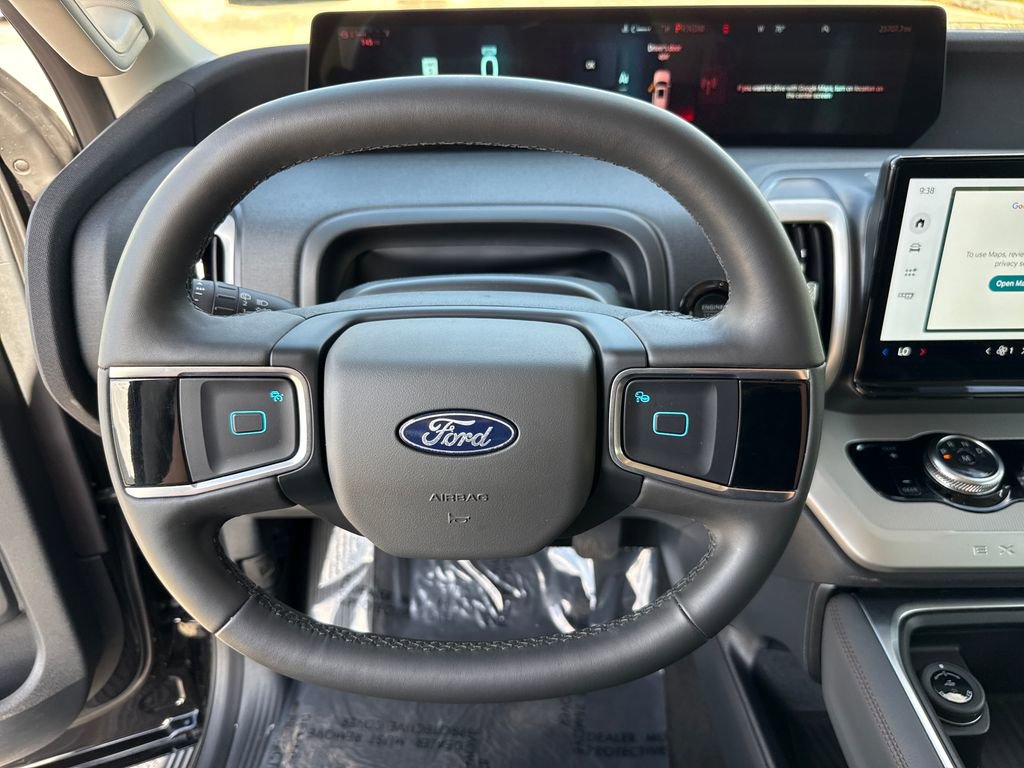 Certified 2025 Ford Expedition Active image 14