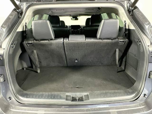 Used 2023 Toyota Highlander XLE FWD image 21