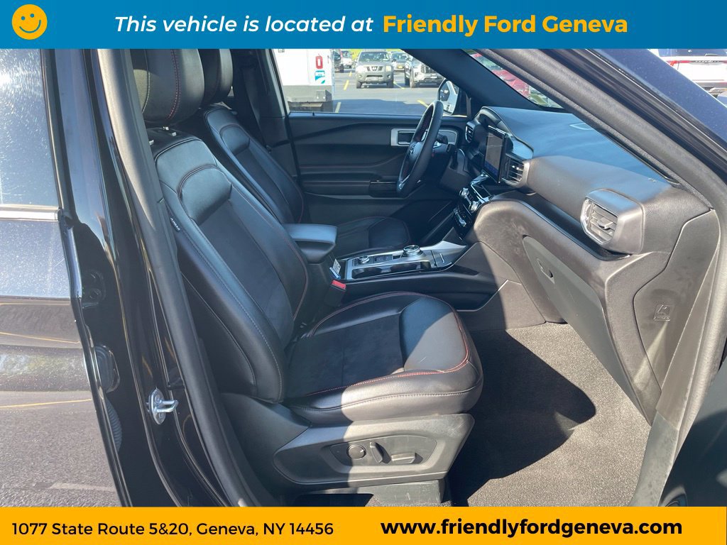 Certified 2024 Ford Explorer ST-Line w/ Class IV Trailer Tow Package AWD/4WD image 16