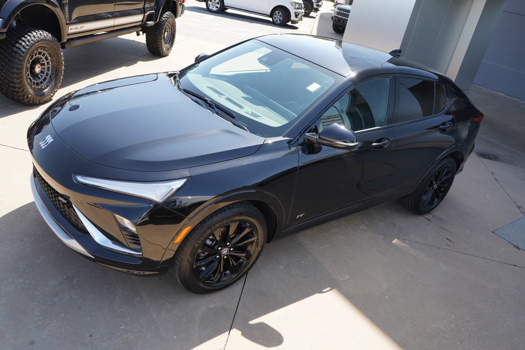 Used 2025 Buick Envista Sport Touring FWD image 12