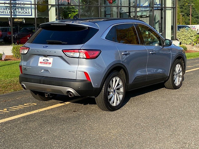 Certified 2022 Ford Escape Titanium w/ Titanium Elite Package AWD/4WD image 7