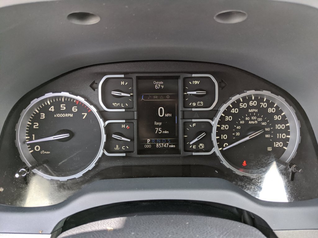 Used 2020 Toyota Tundra SR5 w/ SR5 Upgrade Package AWD/4WD image 12