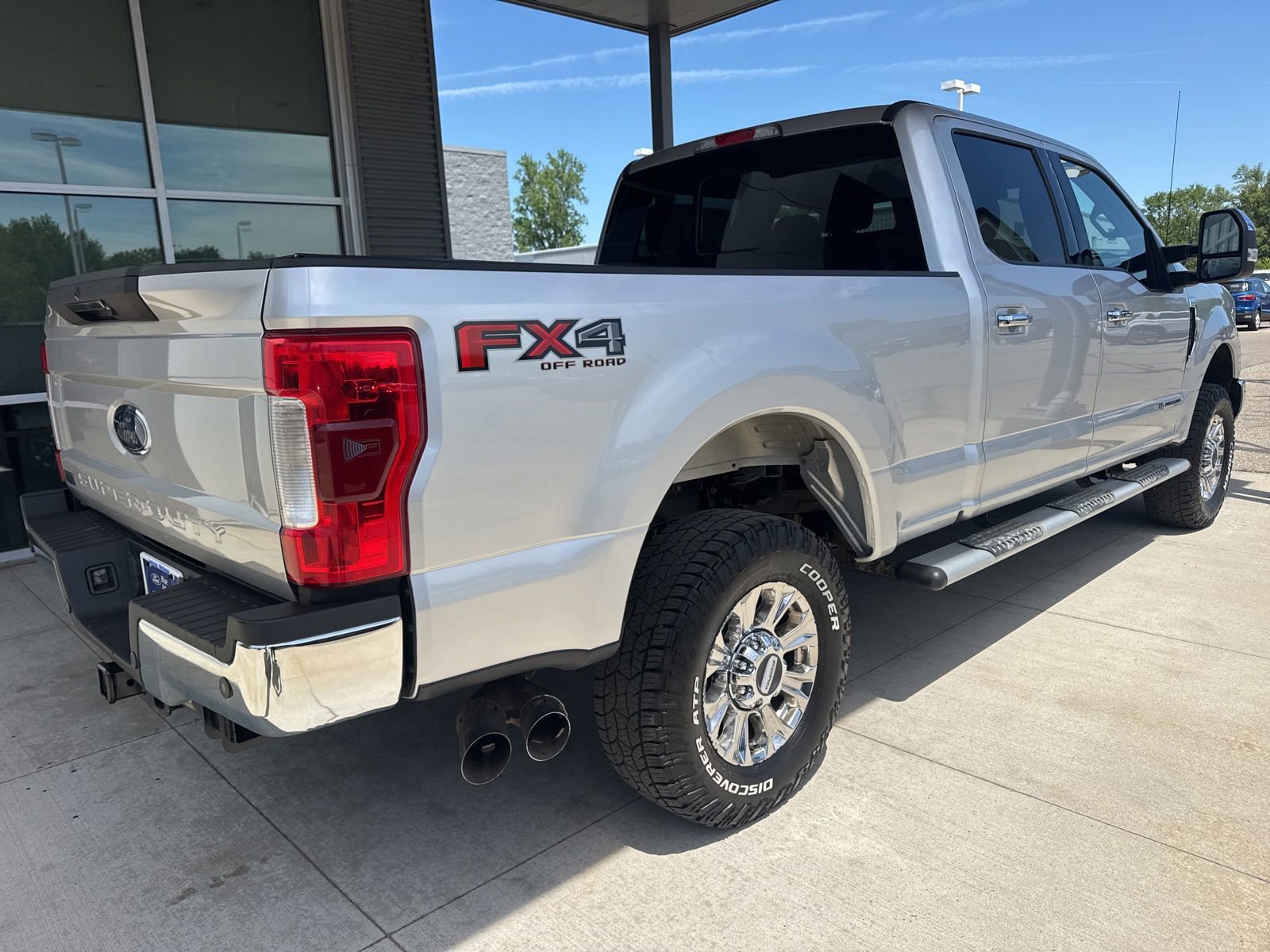 Certified 2017 Ford F250 Lariat w/ Lariat Ultimate Package AWD/4WD image 8