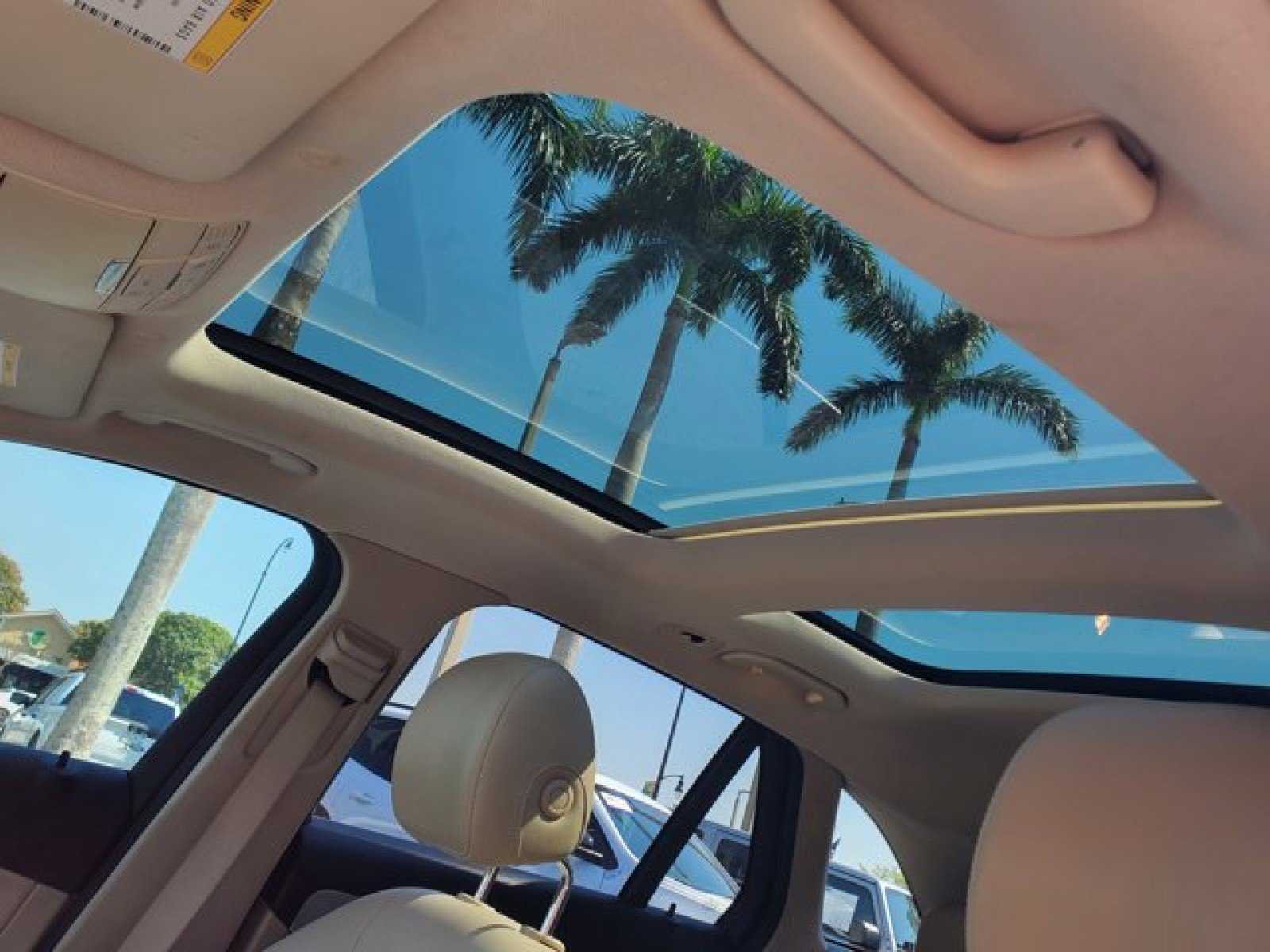 Used 2021 Mercedes-Benz GLC 300 image 12