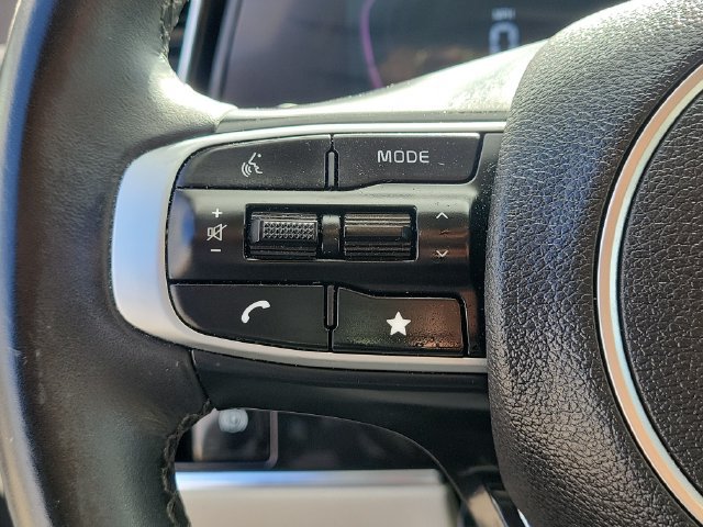 Used 2025 Kia Sportage EX FWD image 27