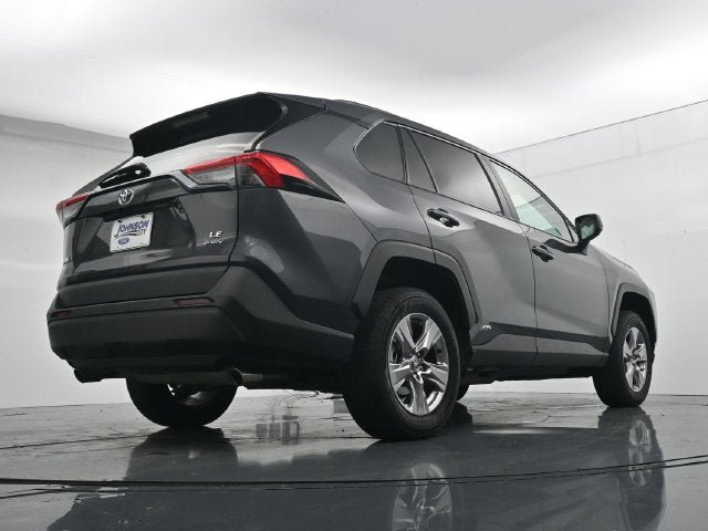 Used 2025 Toyota RAV4 LE AWD/4WD image 37