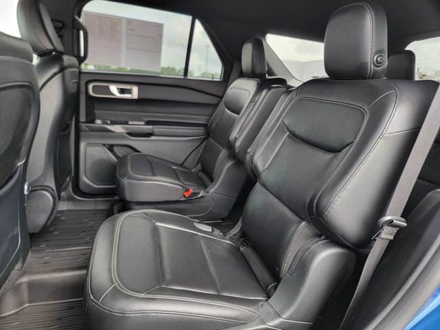 Certified 2020 Ford Explorer XLT w/ Equipment Group 202A AWD/4WD image 21