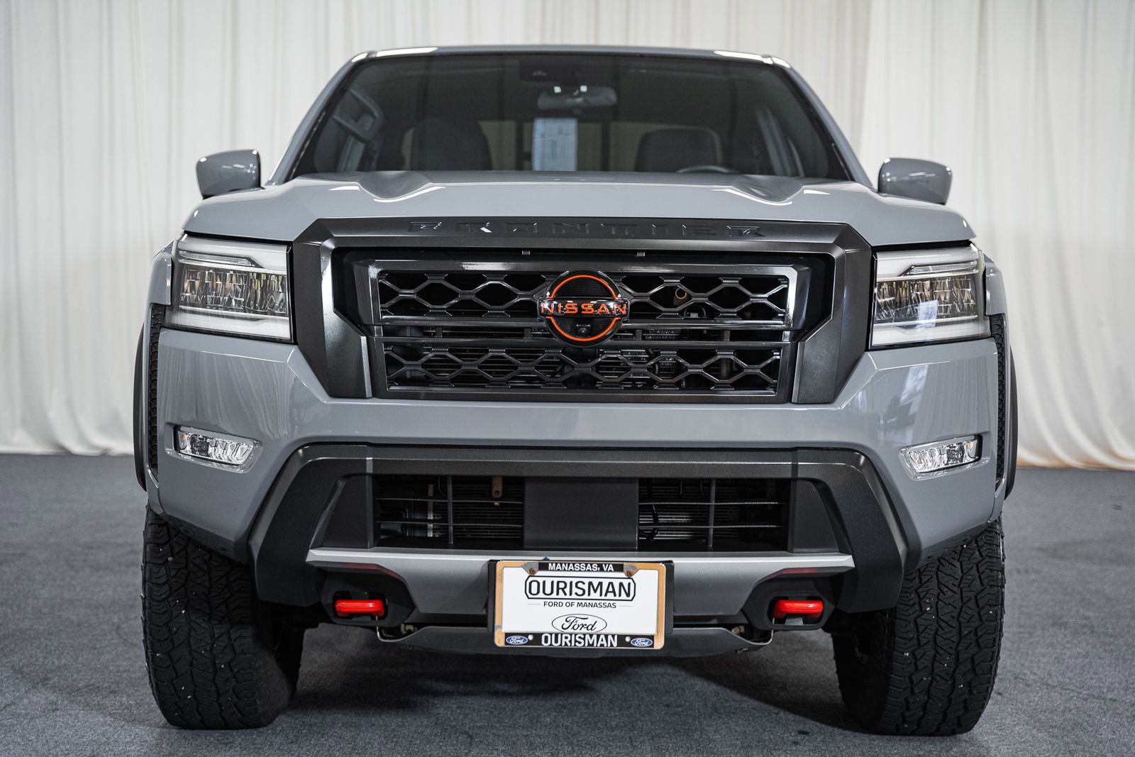 Used 2022 Nissan Frontier PRO-4X image 2