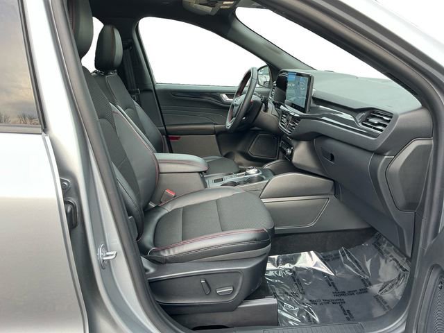 Certified 2024 Ford Escape ST-Line Select w/ Tech Pack #2 image 17