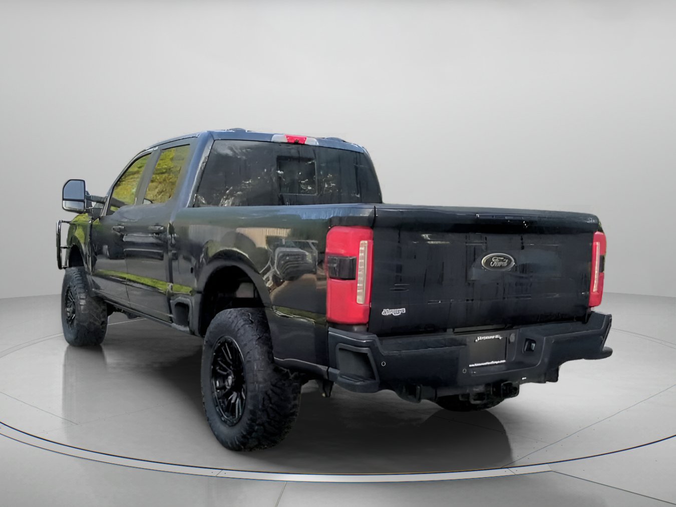 Certified 2025 Ford F250 Lariat w/ Black Appearance Package AWD/4WD image 22