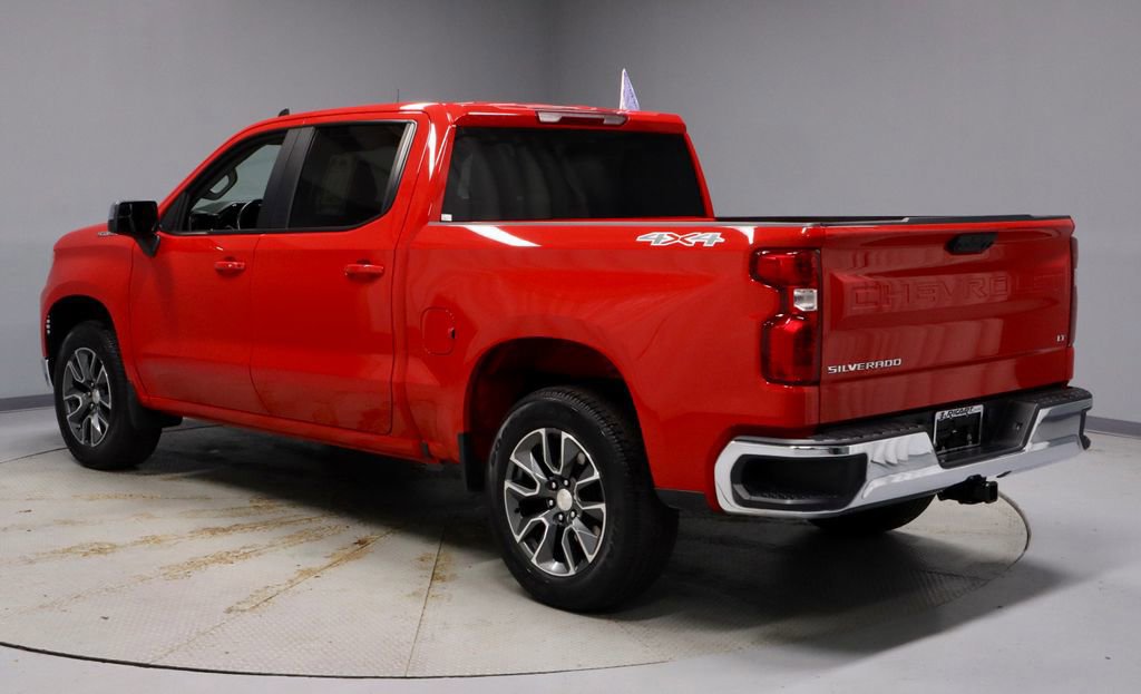 Used 2023 Chevrolet Silverado 1500 LT image 3