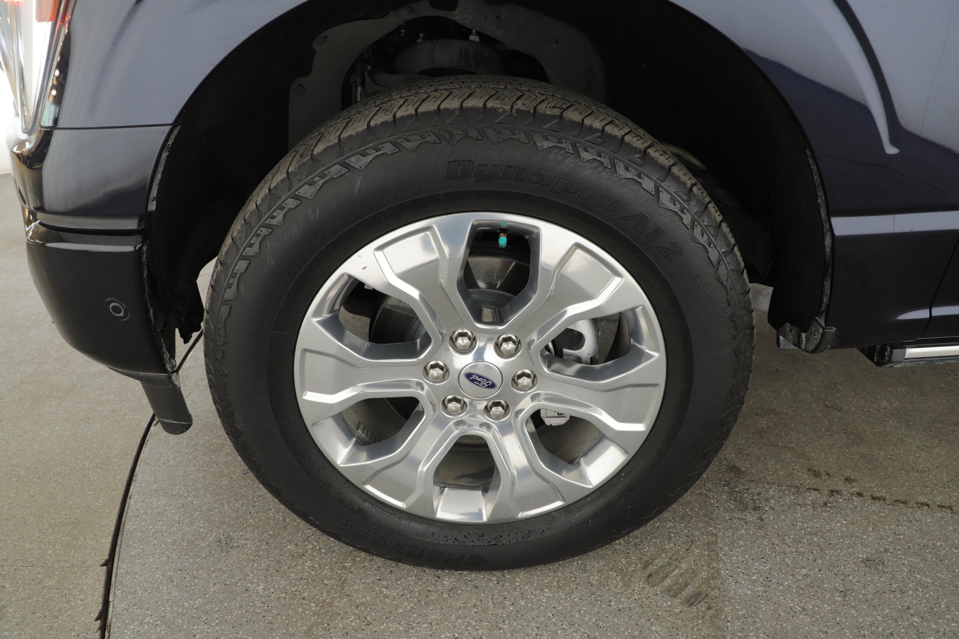 Certified 2023 Ford F150 Platinum w/ Equipment Group 701A High image 8