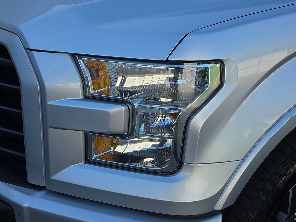 Certified 2017 Ford F150 XLT w/ Equipment Group 301A Mid image 27