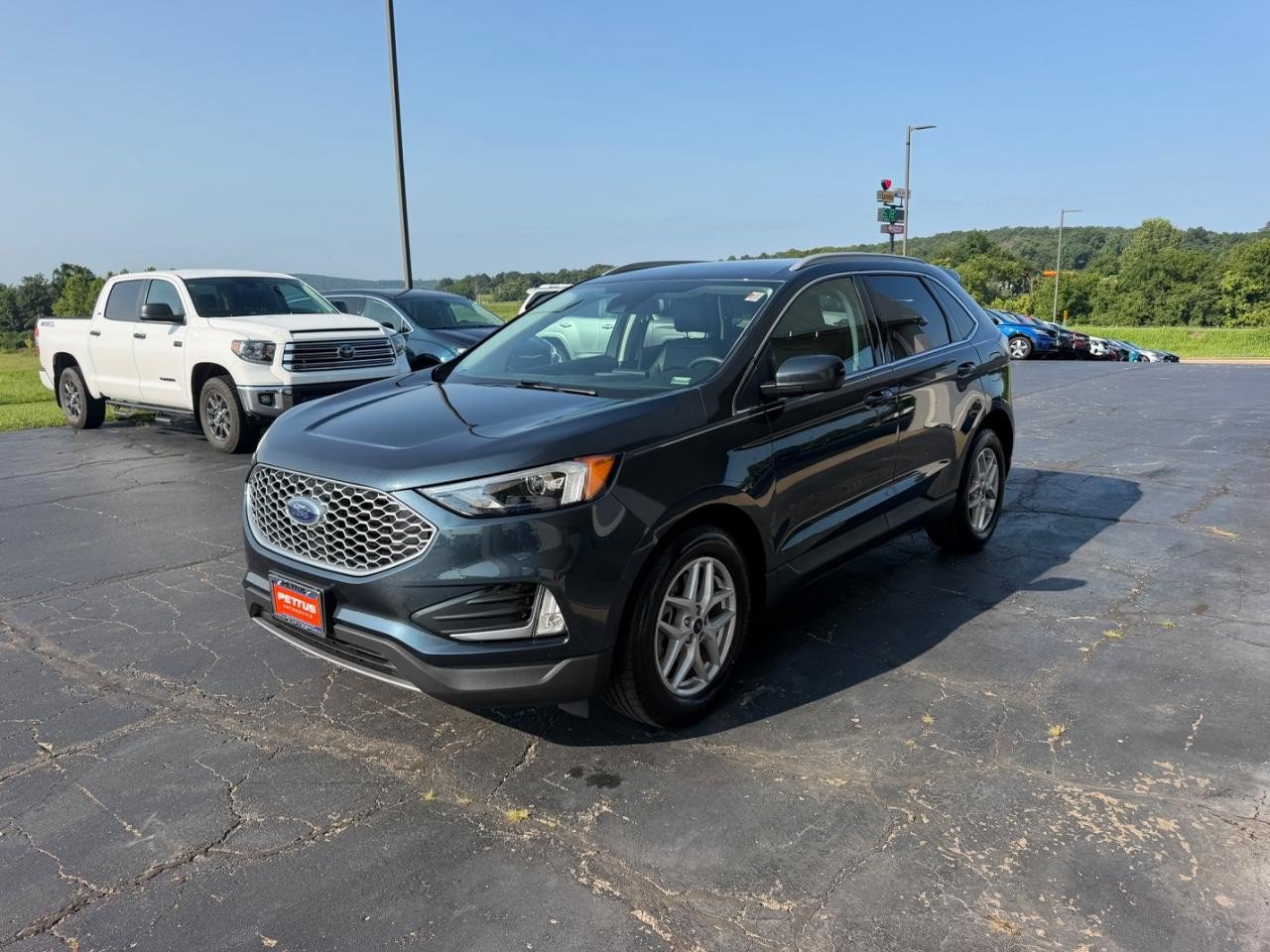 Certified 2024 Ford Edge SEL w/ Convenience Package AWD/4WD image 8