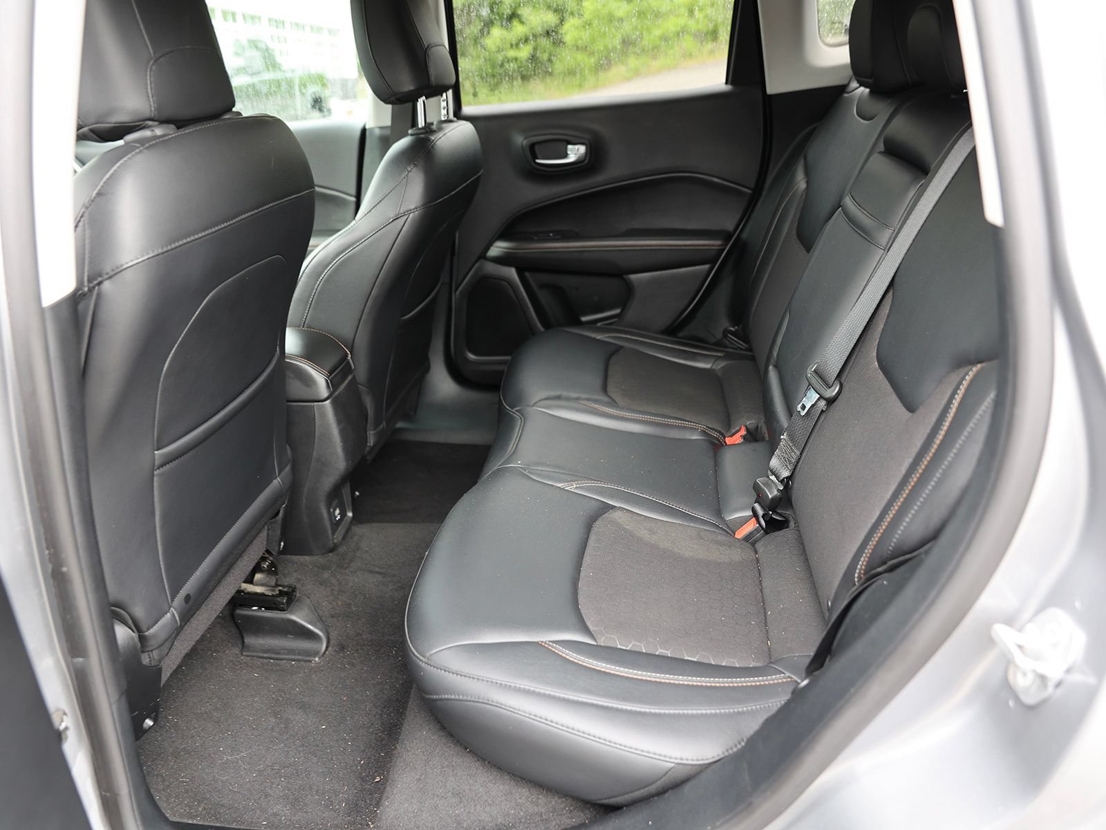 Used 2018 Jeep Compass Latitude AWD/4WD image 22