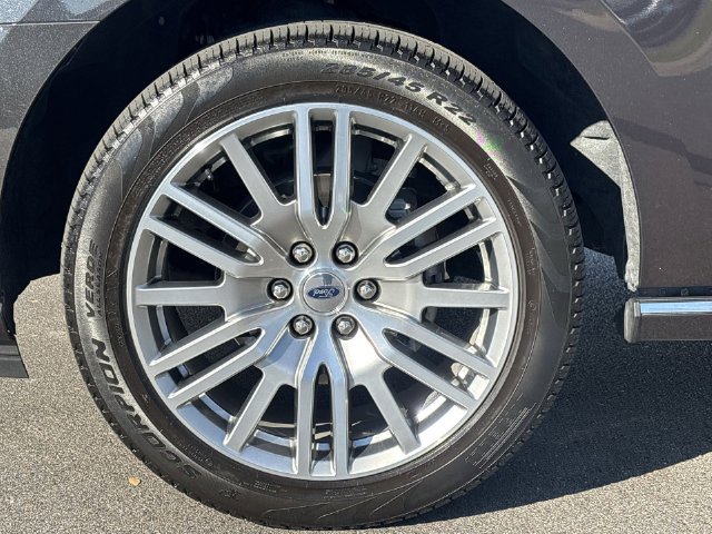 Certified 2024 Ford Expedition Platinum RWD image 18