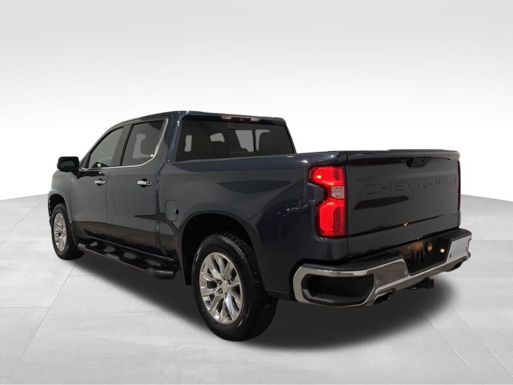 Used 2019 Chevrolet Silverado 1500 LTZ w/ LTZ Premium Package image 3