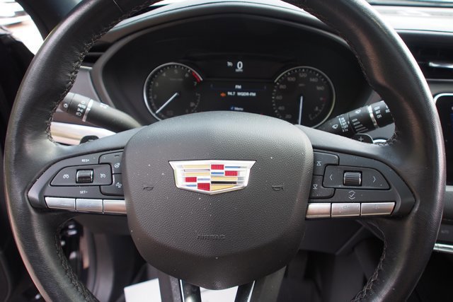 Used 2023 Cadillac XT4 Luxury w/ Cold Weather Package image 21