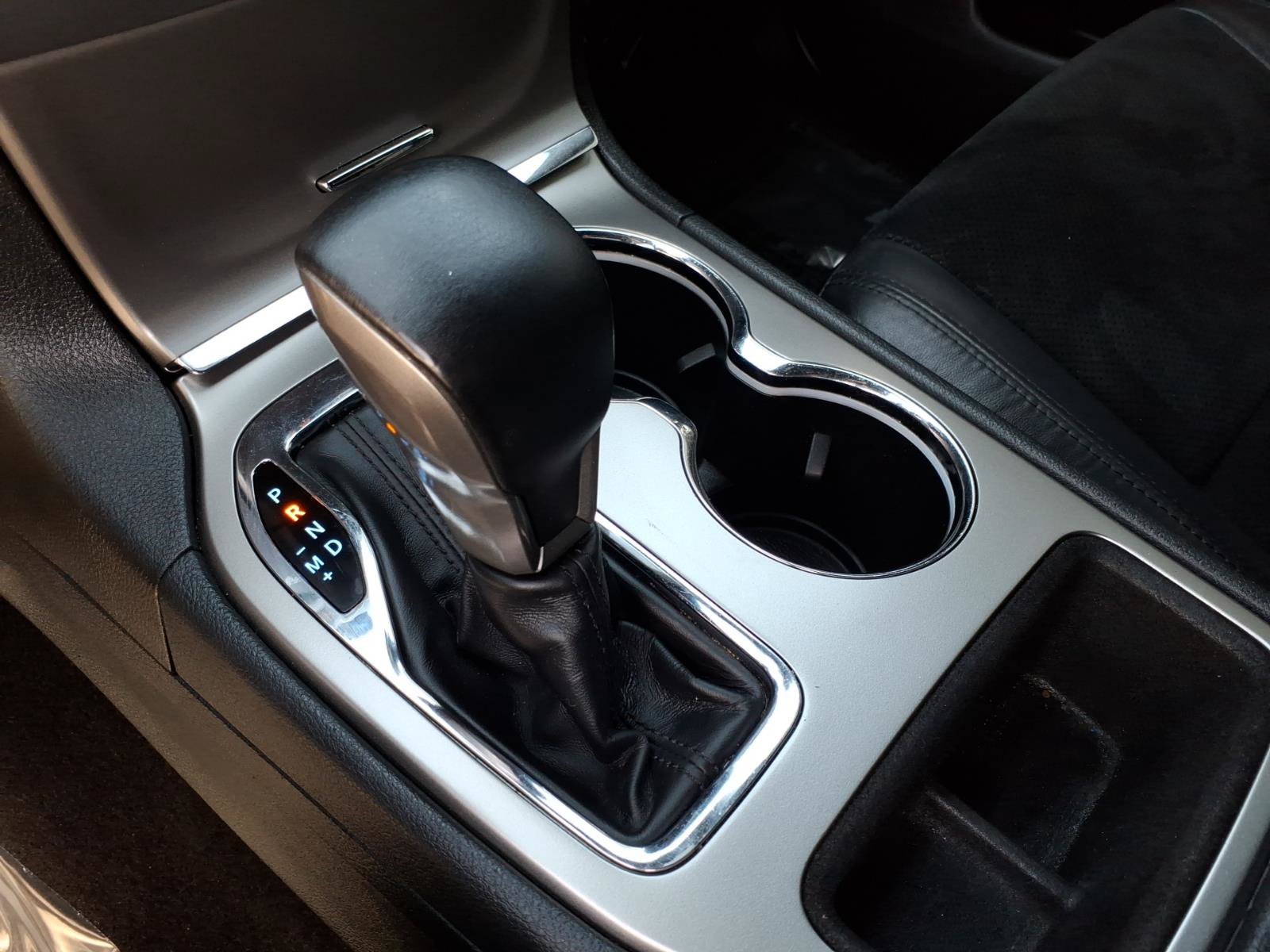 Used 2018 Jeep Grand Cherokee Altitude RWD image 23