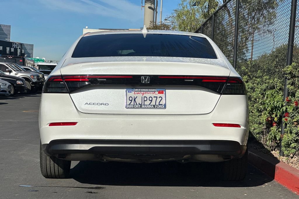 Used 2023 Honda Accord EX image 5