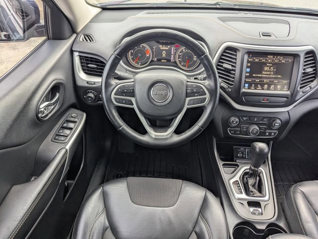 Used 2018 Jeep Cherokee Latitude Plus image 15