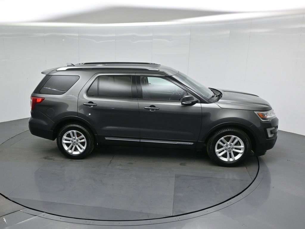 Certified 2017 Ford Explorer XLT w/ Equipment Group 202A image 56