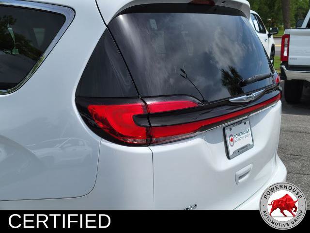 Used 2023 Chrysler Pacifica Touring-L FWD image 13