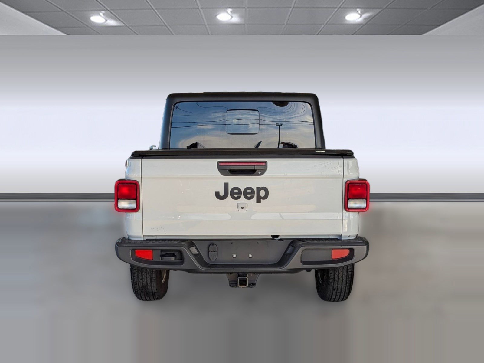 Used 2023 Jeep Gladiator Sport image 4