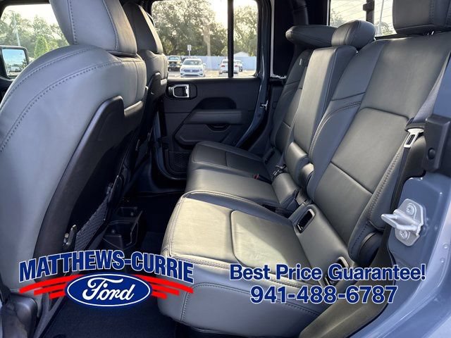 Used 2026 Jeep Gladiator Mojave AWD/4WD image 12