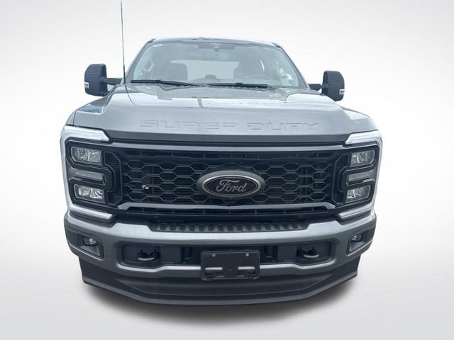 Certified 2025 Ford F350 Lariat w/ Black Appearance Package AWD/4WD image 8