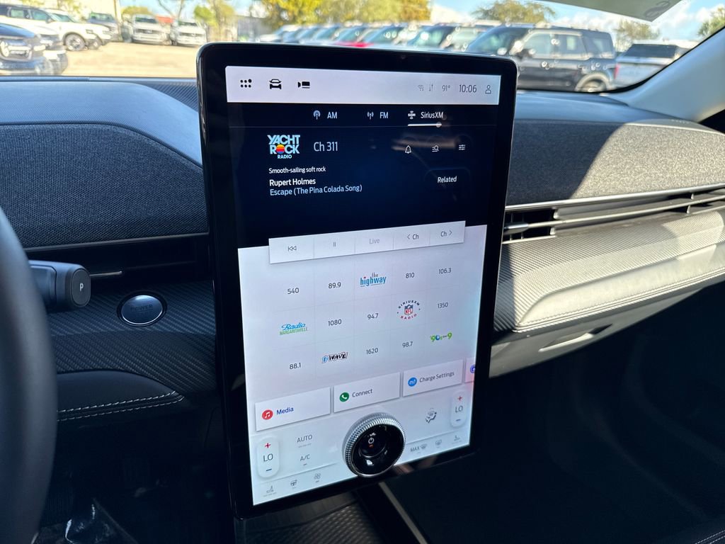 Certified 2025 Ford Mustang Mach-E Premium image 18