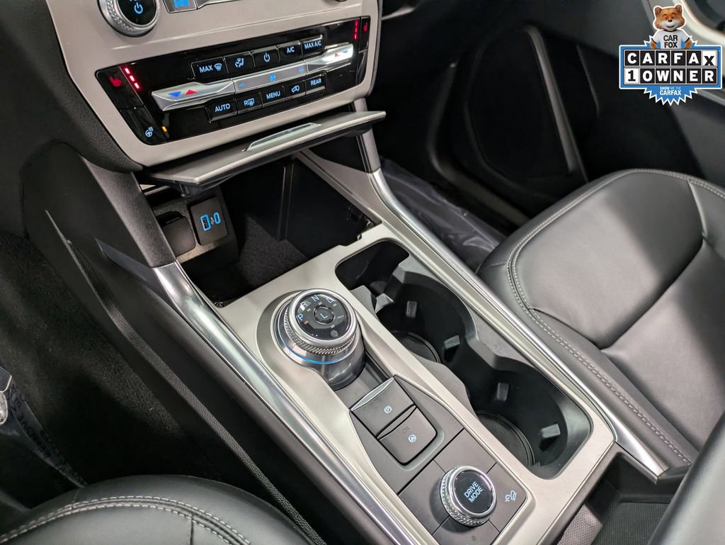 Certified 2022 Ford Explorer XLT w/ Equipment Group 202A image 17