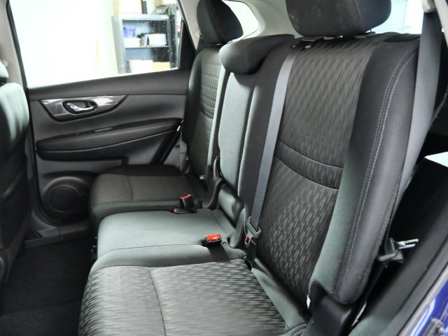 Used 2019 Nissan Rogue S w/ Special Edition Package AWD/4WD image 14