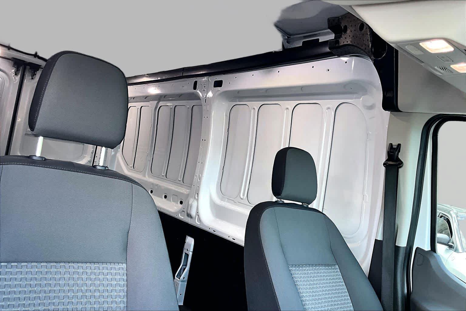 Certified 2022 Ford E-Transit Medium Roof RWD image 13