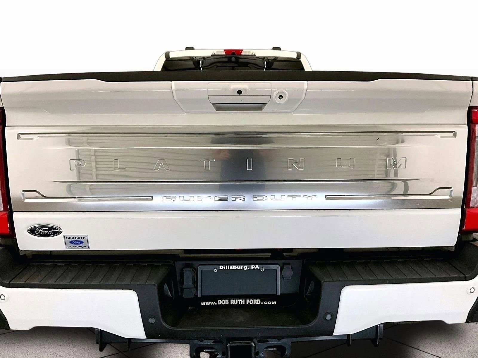 Certified 2025 Ford F450 Platinum w/ Platinum Plus Package AWD/4WD image 4