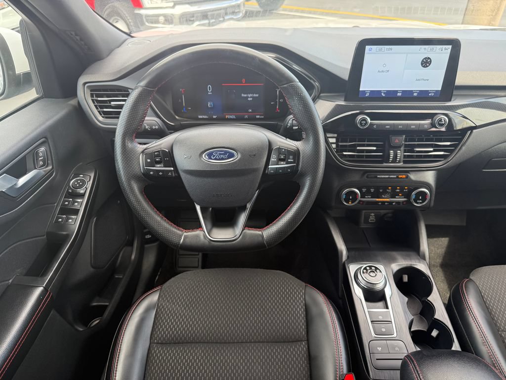Certified 2025 Ford Escape ST-Line Select AWD/4WD image 20
