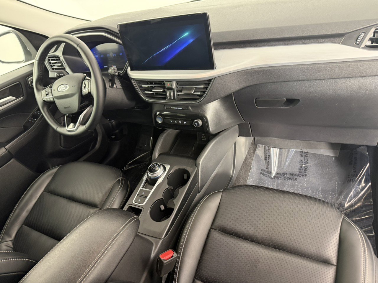 Certified 2025 Ford Escape Platinum AWD/4WD image 11