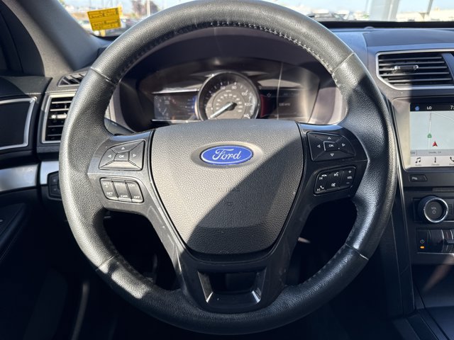 Certified 2017 Ford Explorer XLT w/ Equipment Group 202A FWD image 17