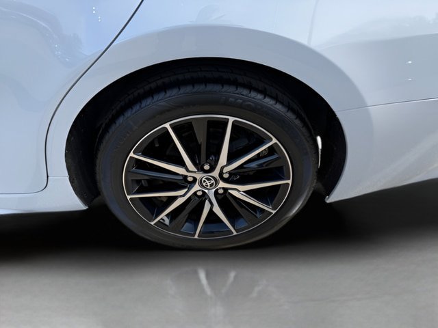 Used 2023 Toyota Camry SE FWD image 17
