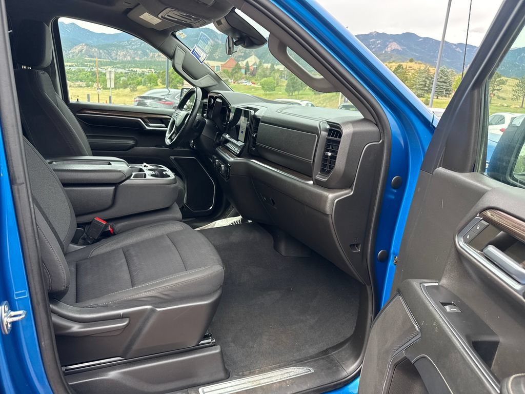 Used 2023 Chevrolet Silverado 1500 LT w/ Protection Package AWD/4WD image 28